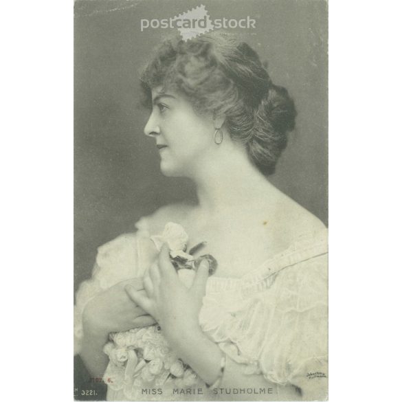 1904 – Miss Marie Studholme színésznő. Fotólap, képeslap. (2791183)