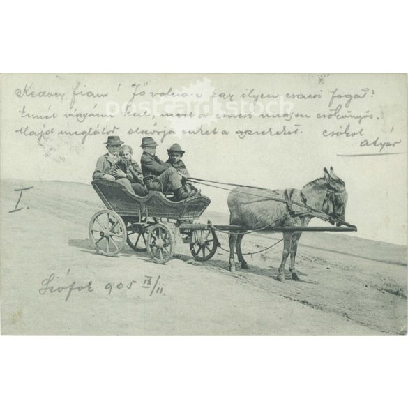 1905 – Komikus helyzetek, beállított jelenetek sorozat. Fotólap, képeslap. (2791578)