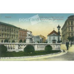   1915 – Pozsony. Koronázási domb-tér. Mária Terézia szobor. Színezett fotólap, képeslap. (2792054)