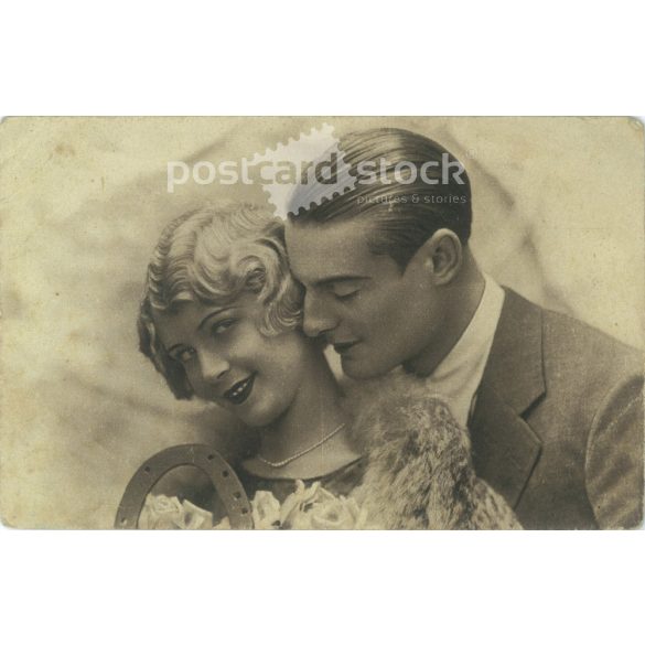 1944 – Romantikus régi képeslap, fotólap. (2792361)