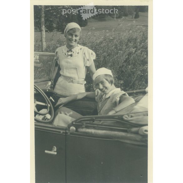 1930-as évek. Németország. Hölgyek kiránduláson. A kép készítője és a rajta szereplők személye ismeretlen. Fekete-fehér eredeti papírkép, régi fotó. (2792530)
