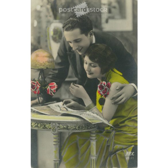 1935 – Romantikus képeslap. Eredeti papírkép. Régi fotó. Színezett fotólap, régi képeslap. (2792586)