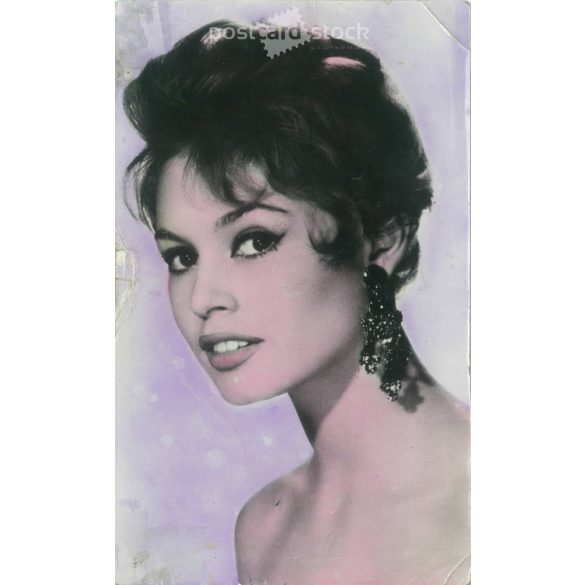 Brigitte Bardot francia színésznő, énekesnő. Eredeti papírkép. Régi fotó. Színezett fotólap, régi képeslap. (2792626)